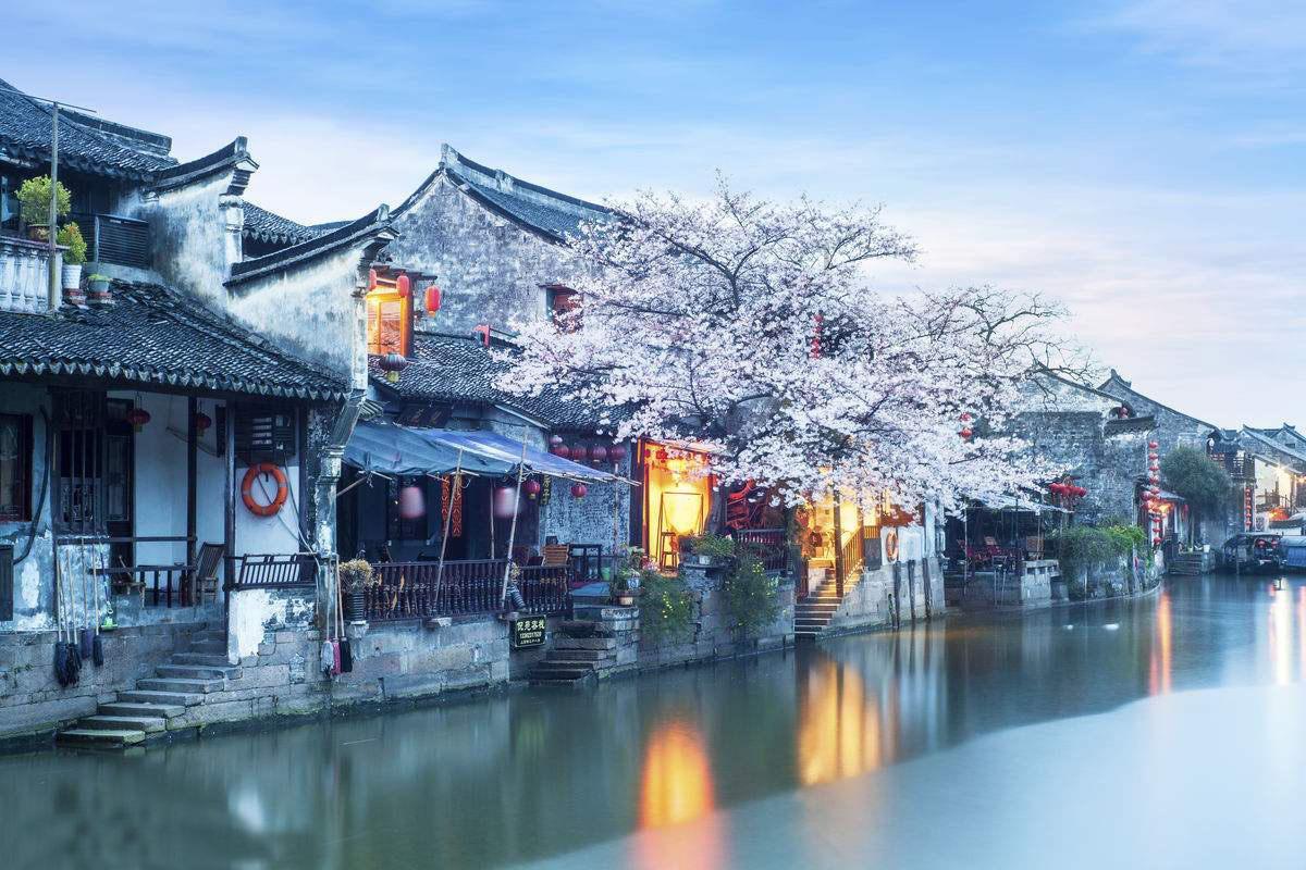 探秘儿子处了一个小女朋友也不知道能不能成用不用给买点小礼物?,发现更多快乐